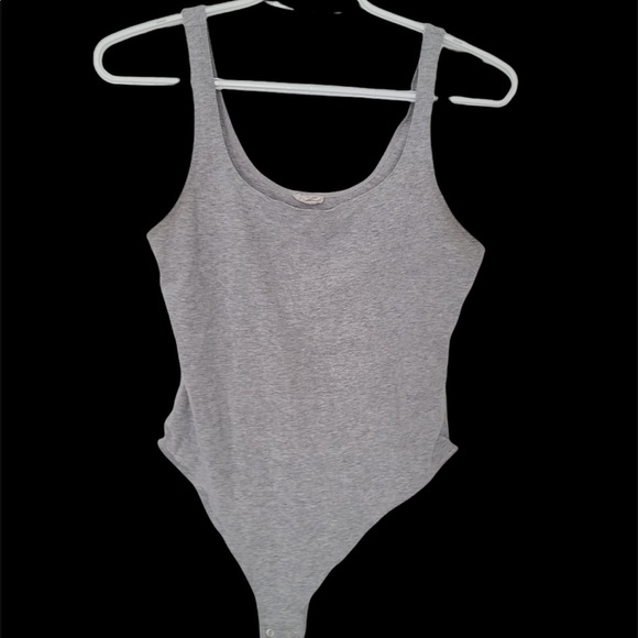 GARAGE | solid grey bodysuit - Picture 2 of 2